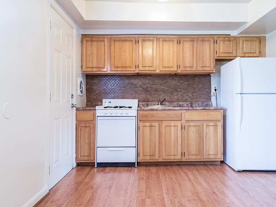 2nd image of 573 Seamon Ave