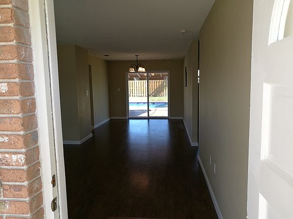 3rd image of 280 Carissa Dr