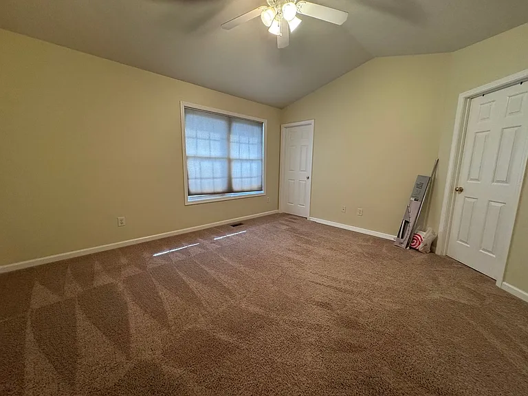3046 Crystal Spring Ln — Photo 10