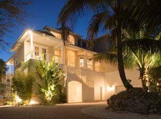 8834 Fishermens Bay Dr, Sarasota, FL 34231