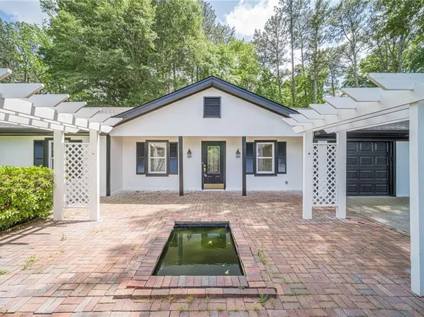 4858 Tarleton Dr, Lilburn, GA 30047