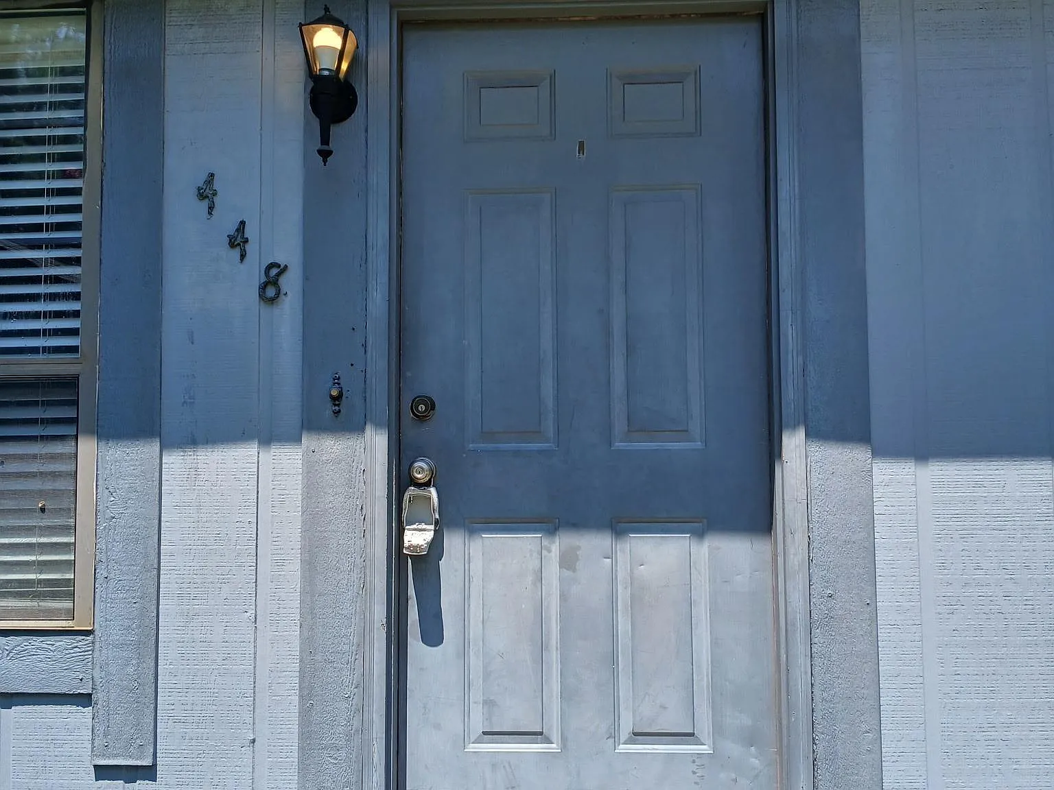 2 bed, 2.0 bath, 1000 sqft, $1,200 — Photo 1