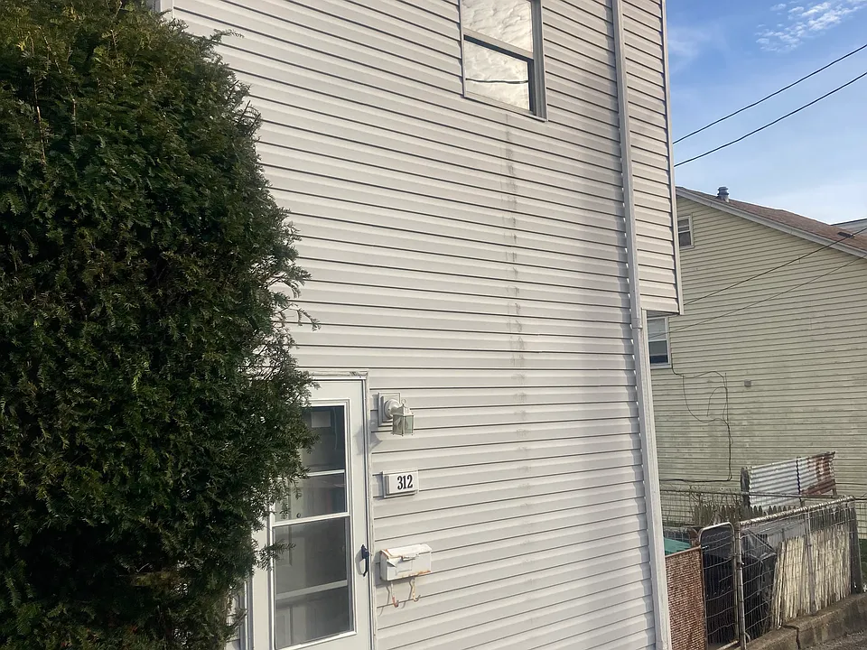 312 Union St
