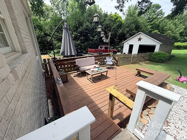 1411 Richland Dr — Photo 14