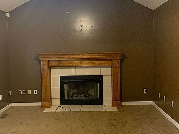 2nd image of 4801 NW Pennington Ln