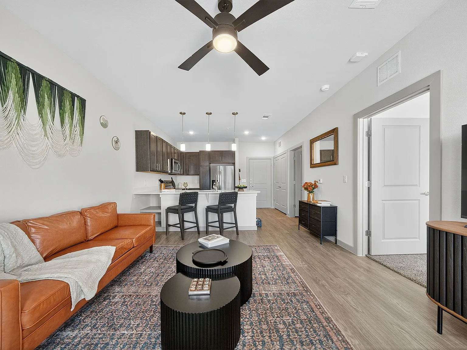 Eckhert Crossing Apartments — Photo 4
