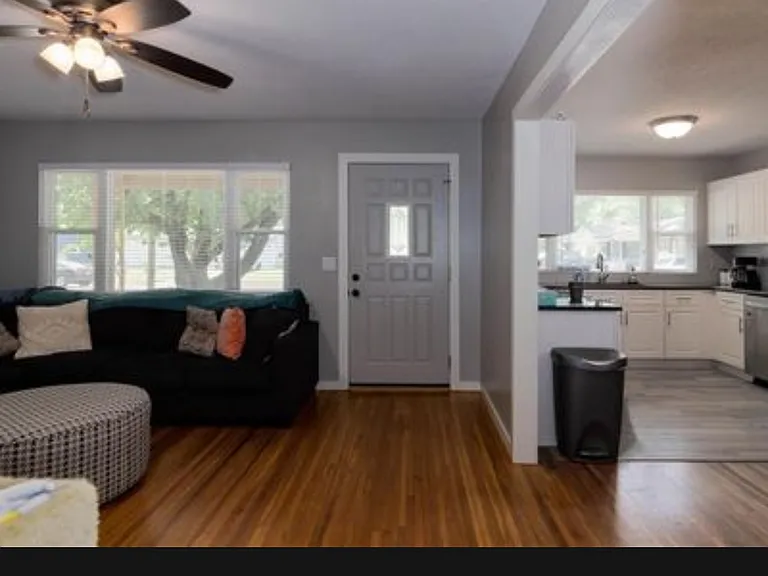 1436 N Prairie Ln — Photo 3