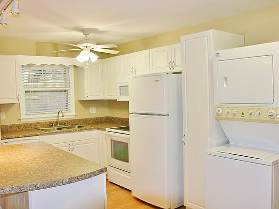 Kitchen with W/D Hookups