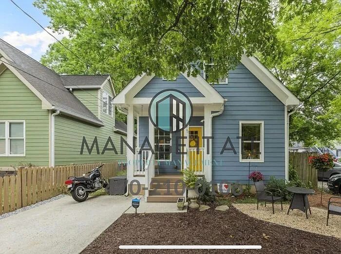 3 bed, 3.0 bath, 1551 sqft, $2,299 — Photo 1
