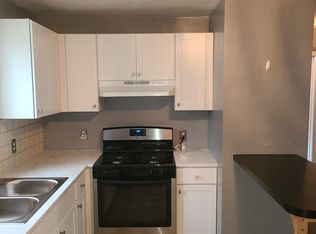32 Forest St FLOOR 1, North Providence, RI 02911