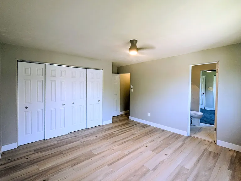 200 N Sherman St #9 — Photo 18
