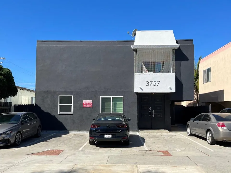 3757 Veteran Ave