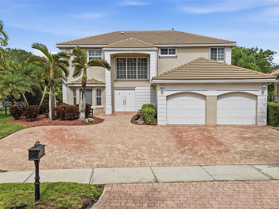1st image of 2608 Oakbrook Ct