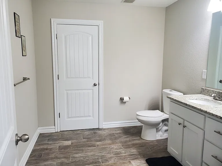 1231 Stewart St — Photo 22