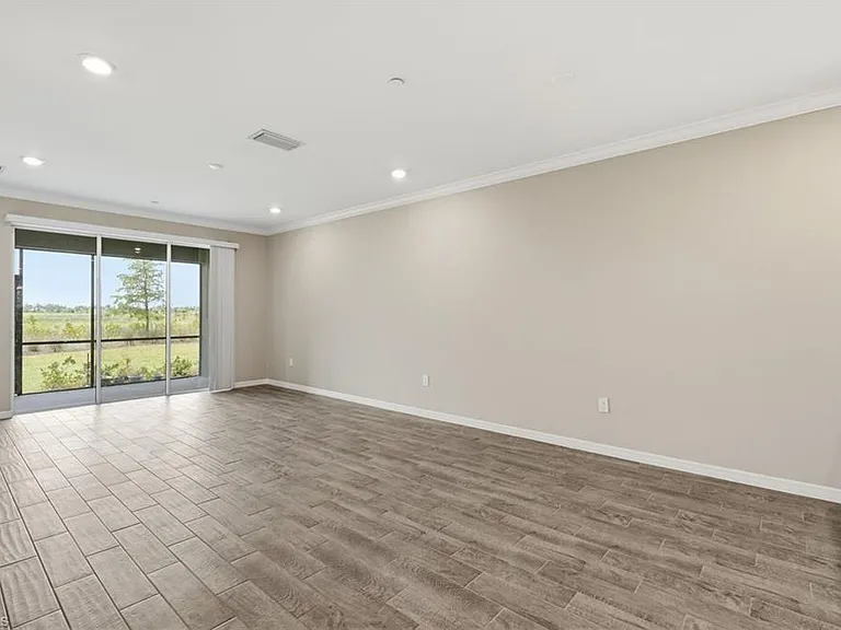11841 Venetian Lagoon Dr — Photo 9