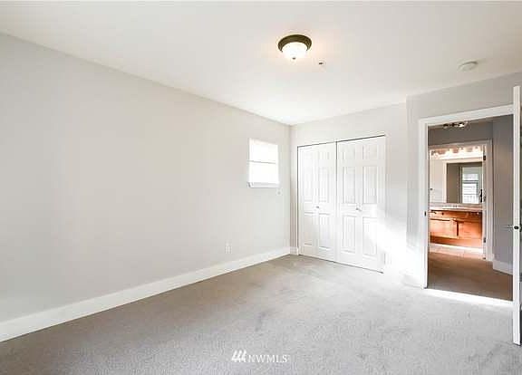 5th image of 123 Queen Anne Ave #301