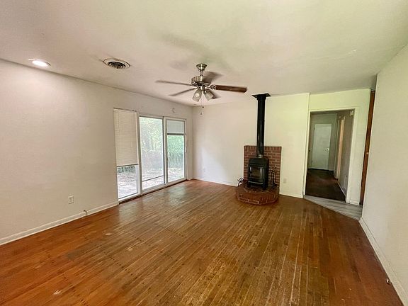 4th image of 314 Cardinal Ct