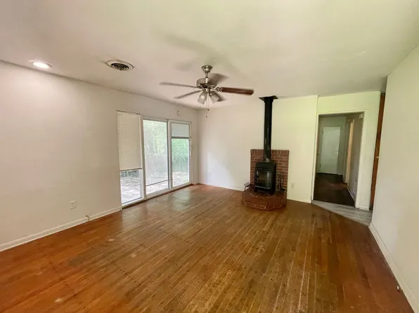 314 Cardinal Ct, Tallahassee, FL 32304