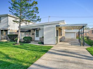 4720 W 83rd St, Chicago, IL 60652