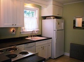 2nd image of 15 Howe St
