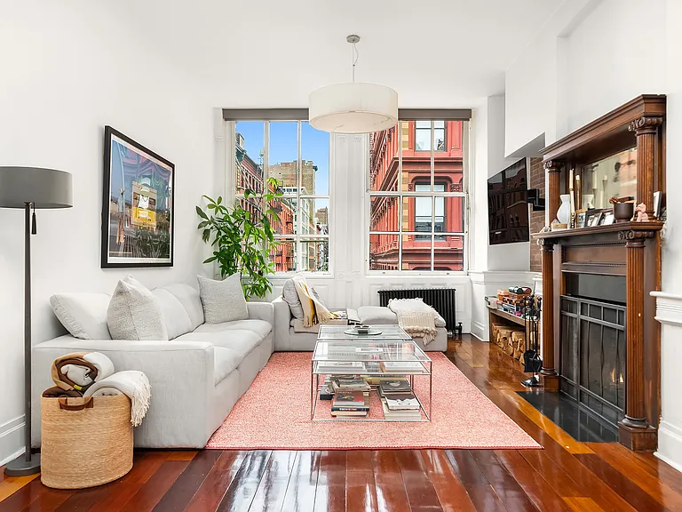 27 Howard St #3R — Photo 6
