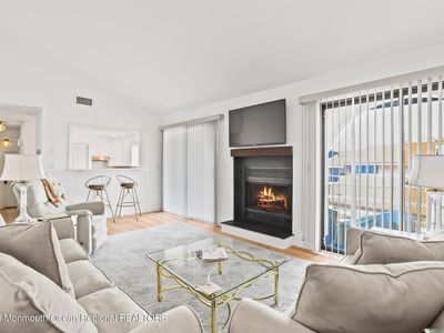 80 Tower Hill Drive, Red Bank, NJ, 07701