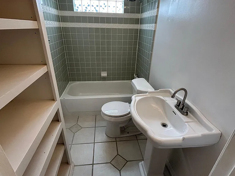 1255 San Patricio Dr — Photo 17