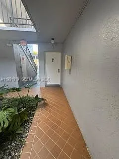 9225 SW 87th Ave Photo 1