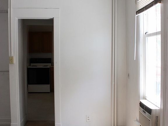 3rd image of 139 Sheldon Ave Unit 1