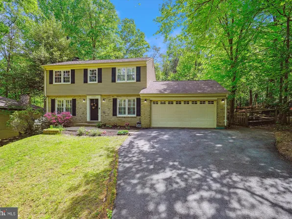 15905 Marlington Dr, Dumfries, VA 22025