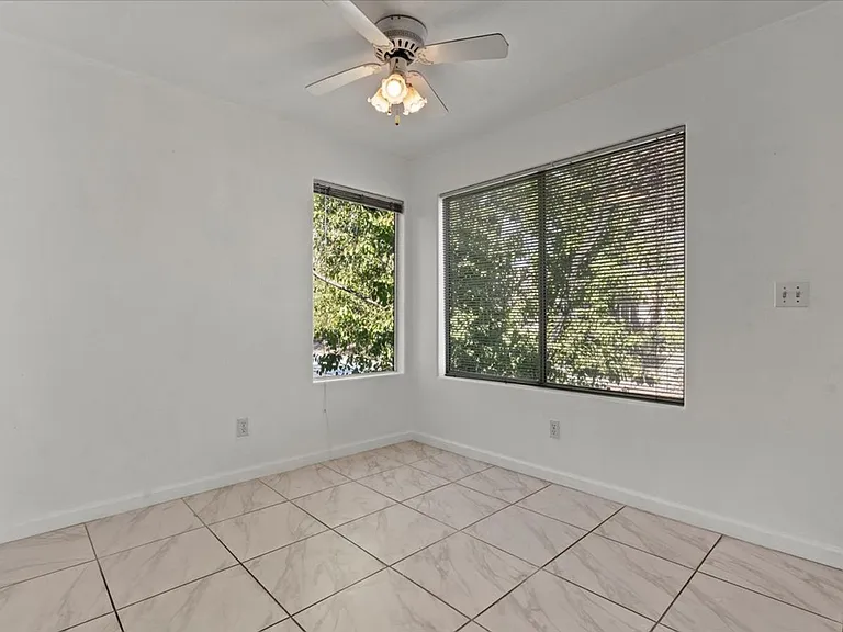 3145 Casey Dr #201 — Photo 8