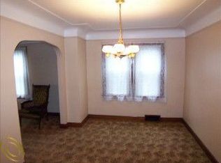 212 Kensington Ave, Ferndale, MI 48220