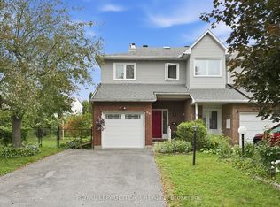 66 Armadale Cres, Ottawa, ON K2J3Z3