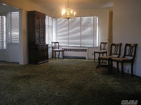 Living Rm / Dining Rm
