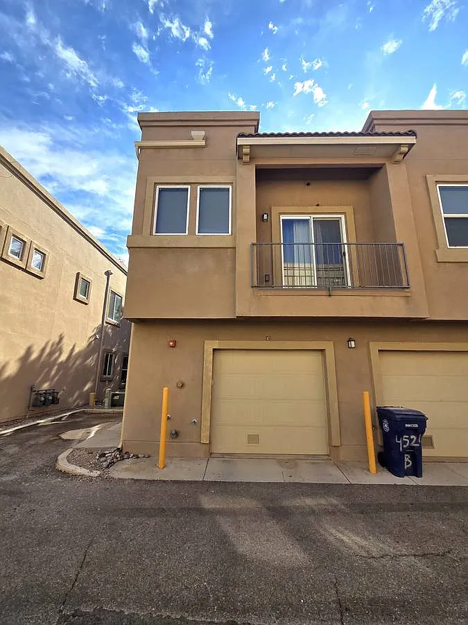 2 bed, 1250 sqft, $2,050 — Photo 1