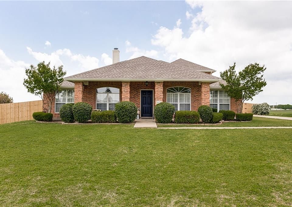 1st image of 921 Meghann Ln