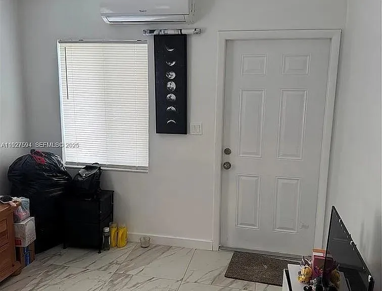 3932 SW 12th Pl — Photo 7