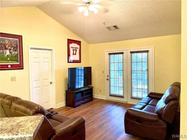 2301 Veterans Memorial Pkwy APT 621, Tuscaloosa, AL 35405