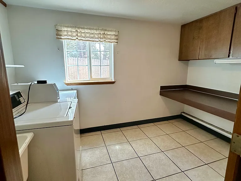 1409 NW Portland Ave — Photo 17