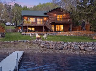 32940 Nueman Trl, Lindstrom, MN 55045