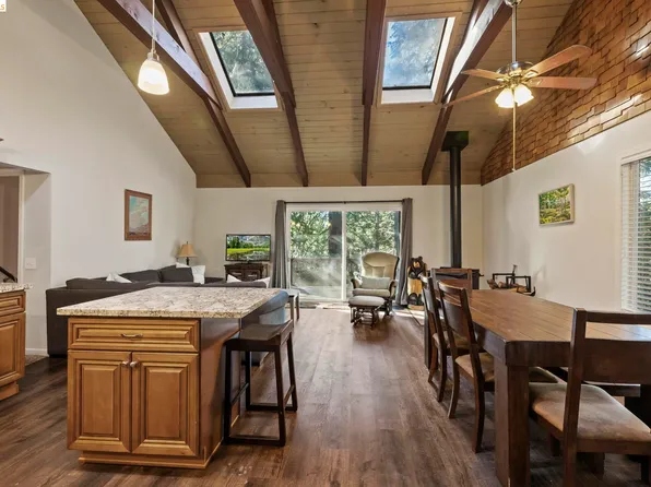 24144 Olo Win Trl, Mi Wuk Village, CA 95346
