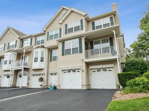 33 Clearbrook Ln, Raritan Twp., NJ 08822