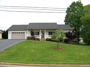 804 Kristen Ln, Danville, VA 24540