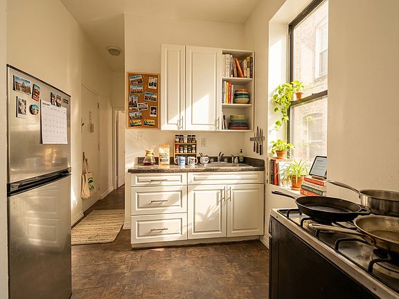 2nd image of 565 W 173rd St APT 1