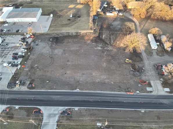 2712 S Main St, Maryville, MO 64468