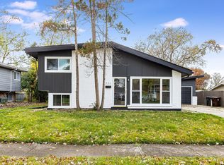 321 Winnebago St, Park Forest, IL 60466