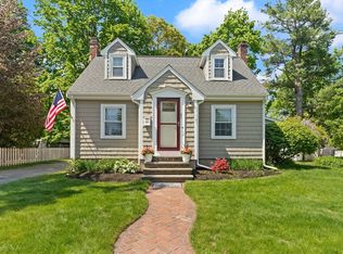 85 Mineral St, Reading, MA 01867