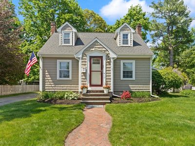 85 Mineral St, Reading, MA, 01867
