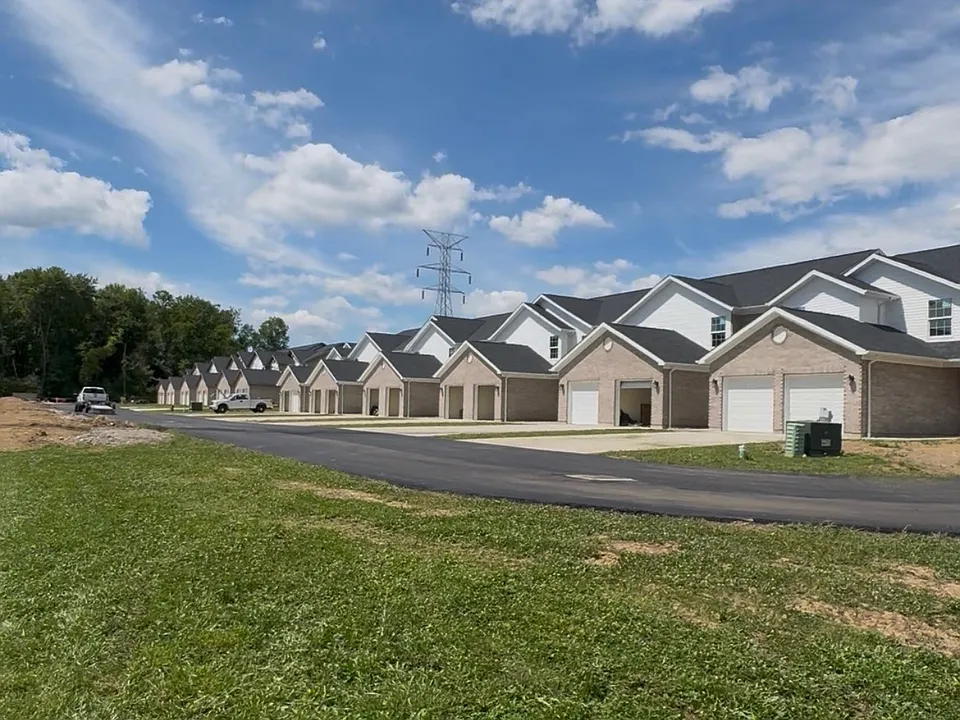 3840 Rohling Oaks Dr #M5