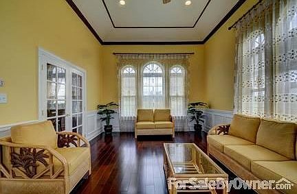 Conservatory with Tray Ceiling
						:
						Conservatory